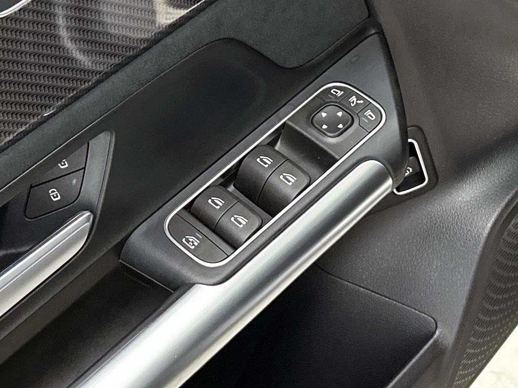 Mercedes-Benz Gla-klasse 250 e amg plug-in hybride amg line | panorama schu