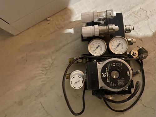 Vloerverwarming verdeler incl. pomp 2 groepen