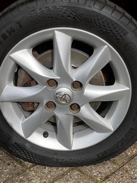 TOYOTA AYGO SPORT APK 12-04-2027