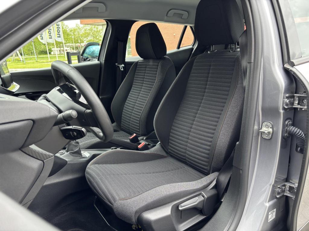 Peugeot 2008 1.2 puretech active