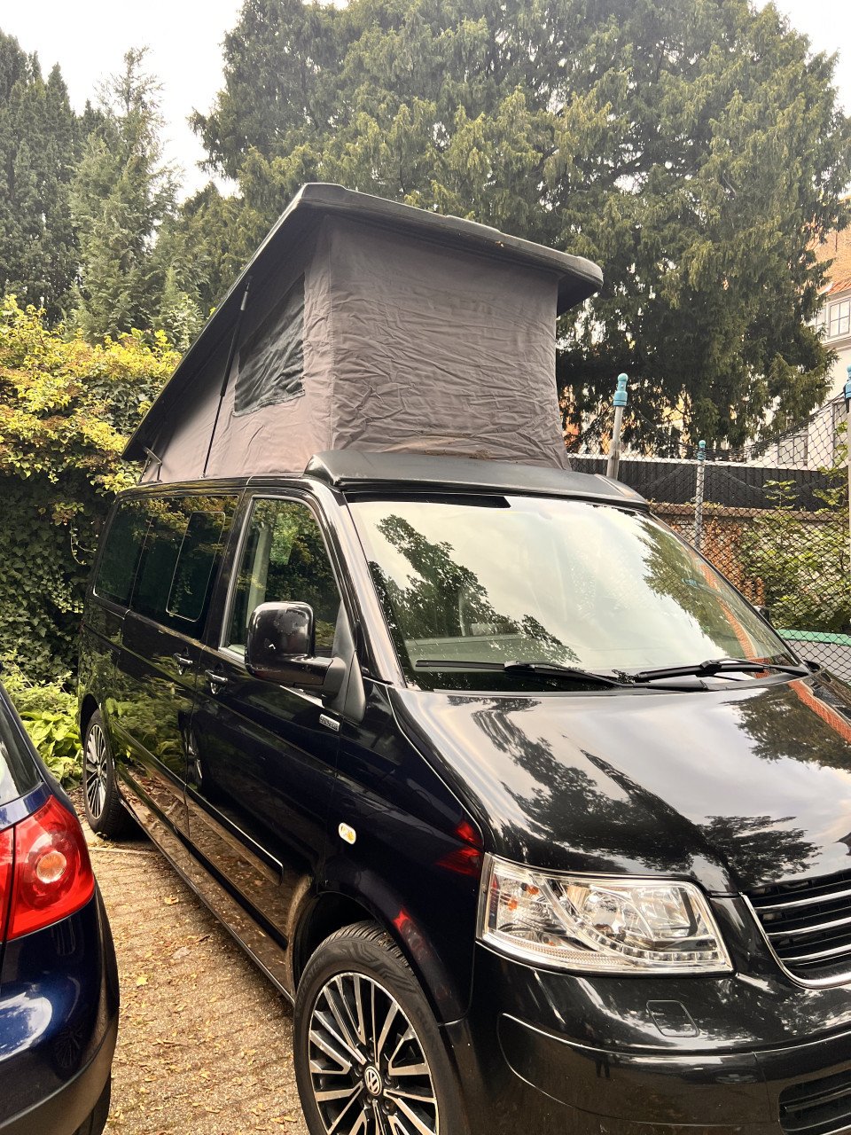 Volkswagen Multivan concert - Automaat- Leer - Kampeerauto