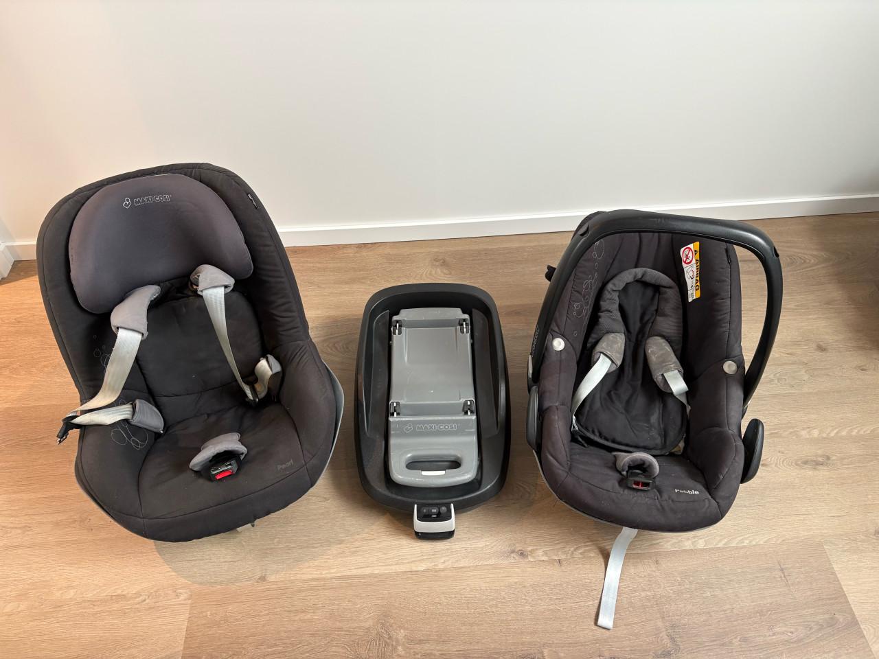 Complete set maxi cosi familyfix