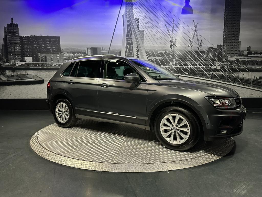 Volkswagen Tiguan 1.5 tsi act comfortline business *led*appconnect*camera*t