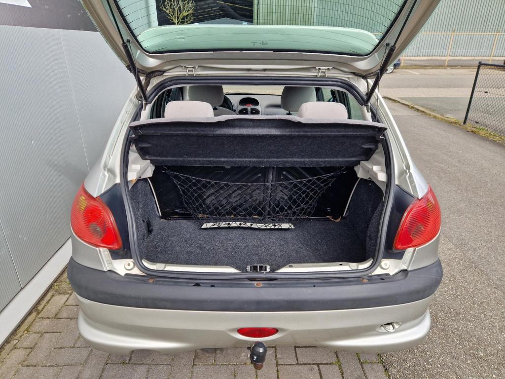 Peugeot 206 1.6-16v gentry