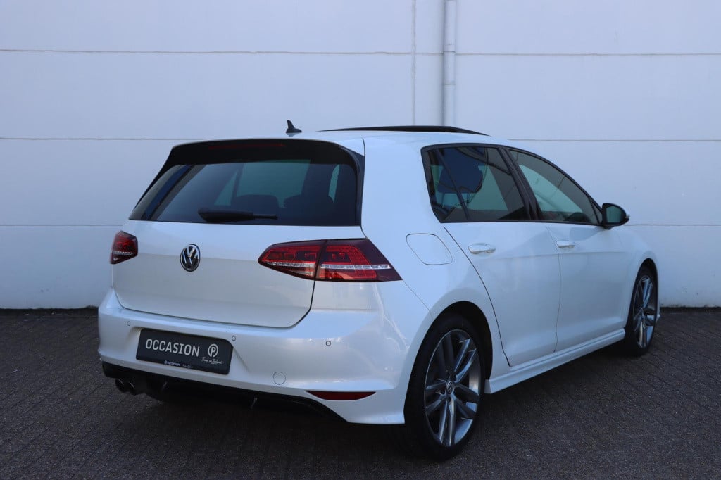 Volkswagen Golf 1.4 tsi act highline r-line 150pk dsg7
