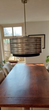 Grote design hanglamp voor boven eettafel
