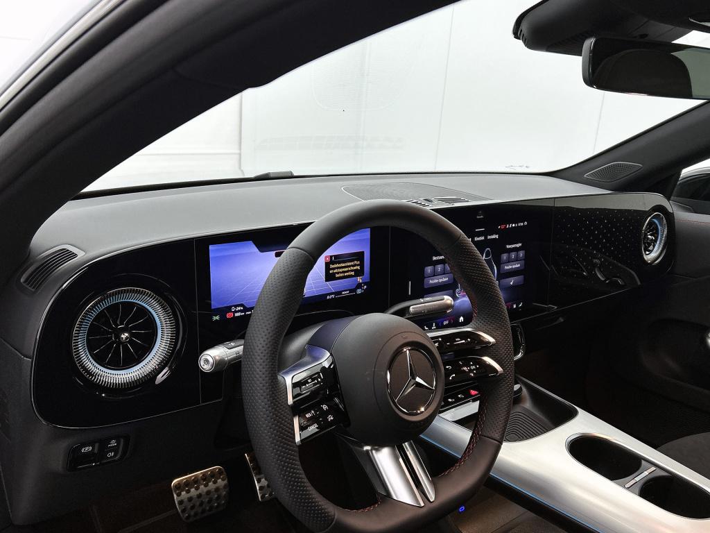 Mercedes-Benz Cla 250+ launch edition 85 kwh | trekhaak | memorypakket | ni