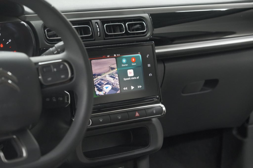 Citroen C3 puretech 110 eat6 max | apple carplay | parkeersensoren | climat