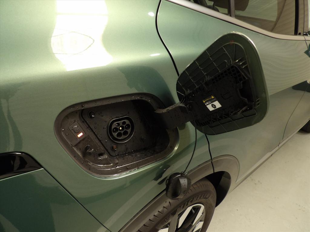 Kia Sportage 1.6 t-gdi 265pk plug-in hybrid at6 4wd dynamicplusline