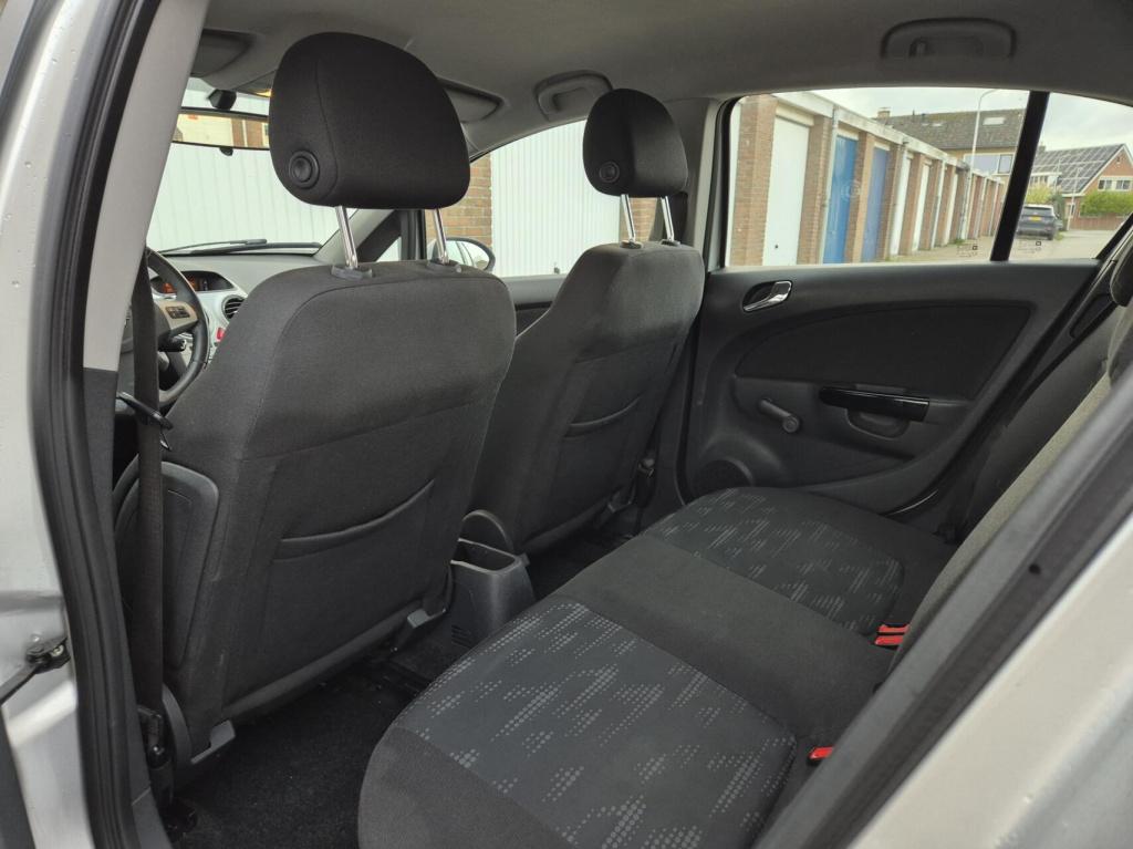 Opel Corsa 1.3 cdti ecoflex s/s connect edition / coc aanwezig