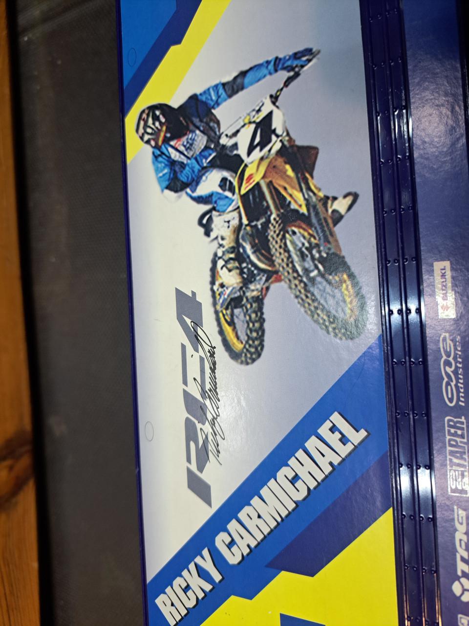 Suzuki cross , truck Ricky Carmichael