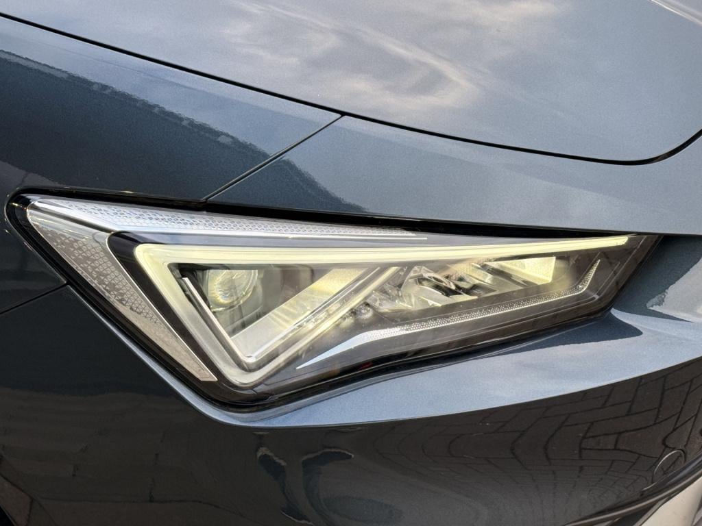 Seat Leon 1.5 etsi fr | acc | park assist | interieurverlichting | stoel/st
