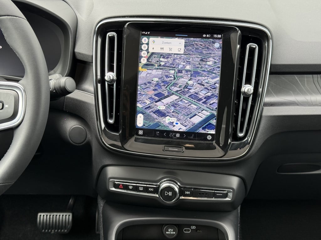 Volvo C40 extended plus 82 kwh | trekhaak| pano| achteruitrijcamera| stoel