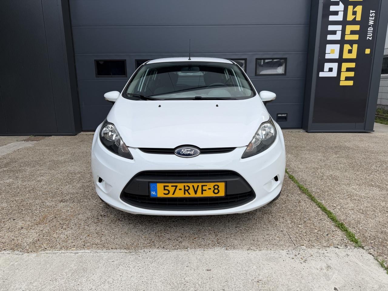 Ford Fiësta 1.25 44KW Limited 5DR 2011 Wit Airco Apk Nap