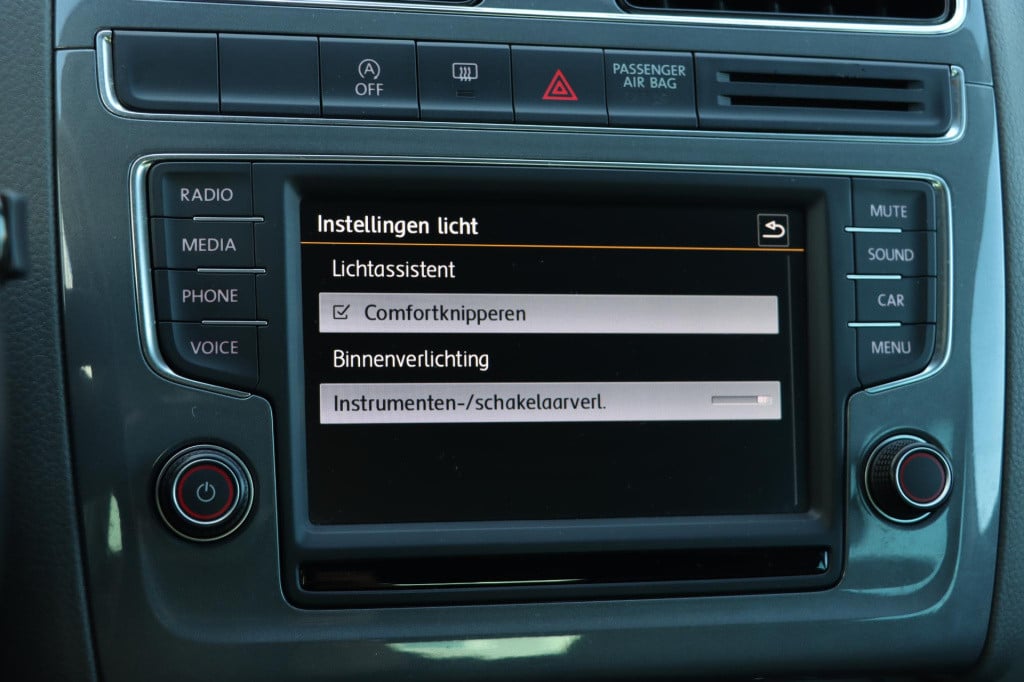 Volkswagen Polo 1.2 tsi first edition 90pk