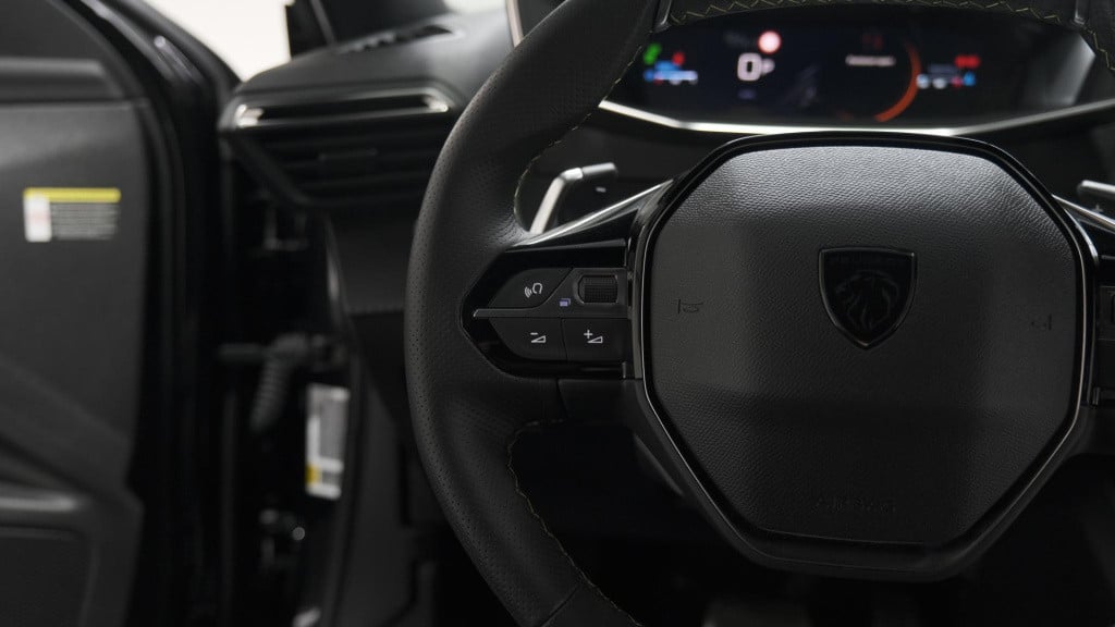 Peugeot 2008 puretech 130 eat8 gt | 360 camera | adaptieve cruise control |