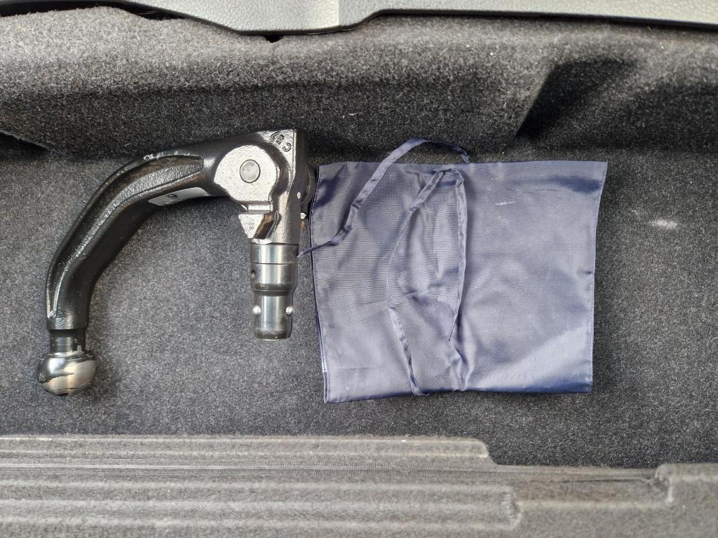 BMW 2-serie active tourer 218i essential