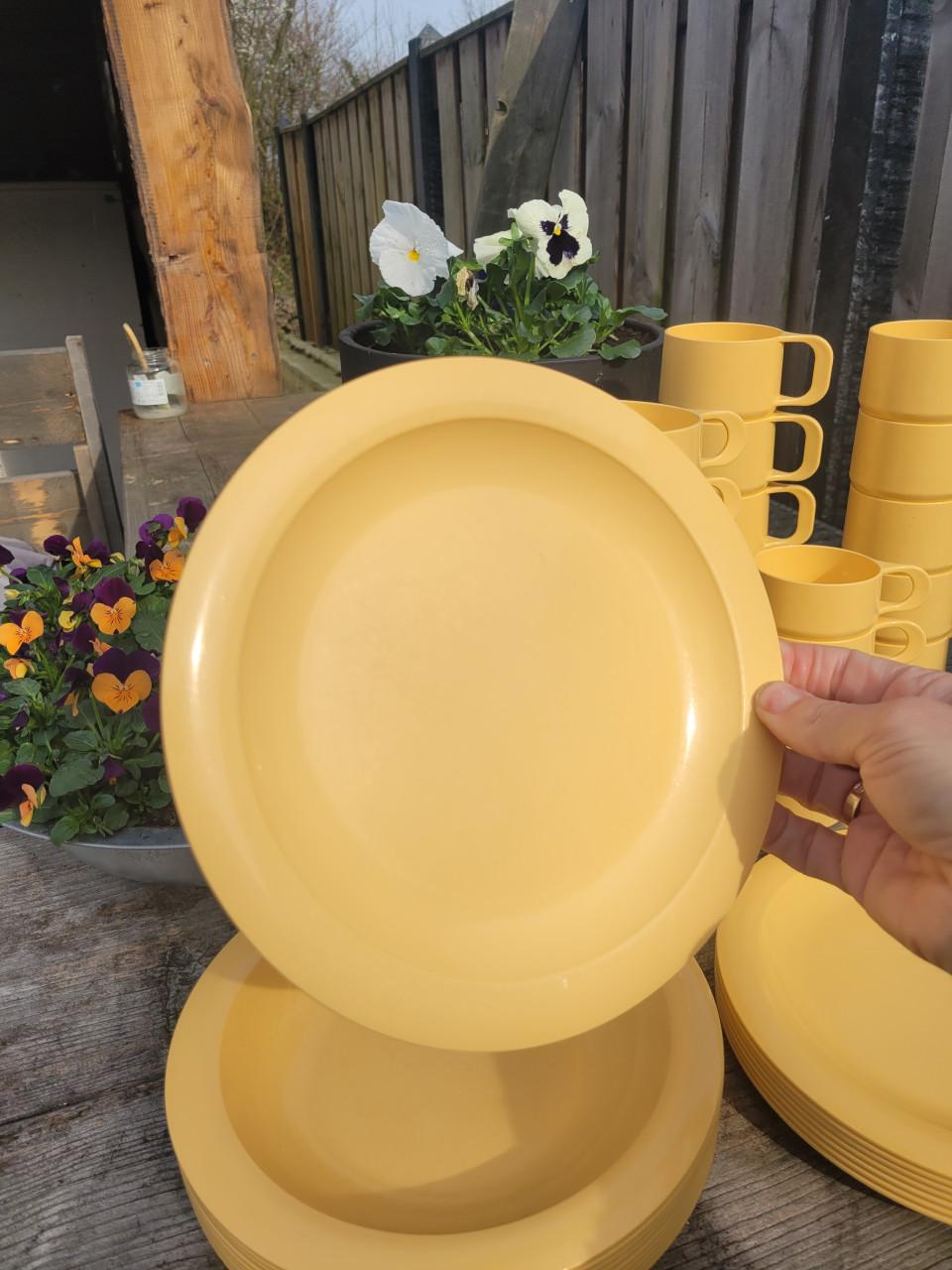 Servies Coppia bv voor camping