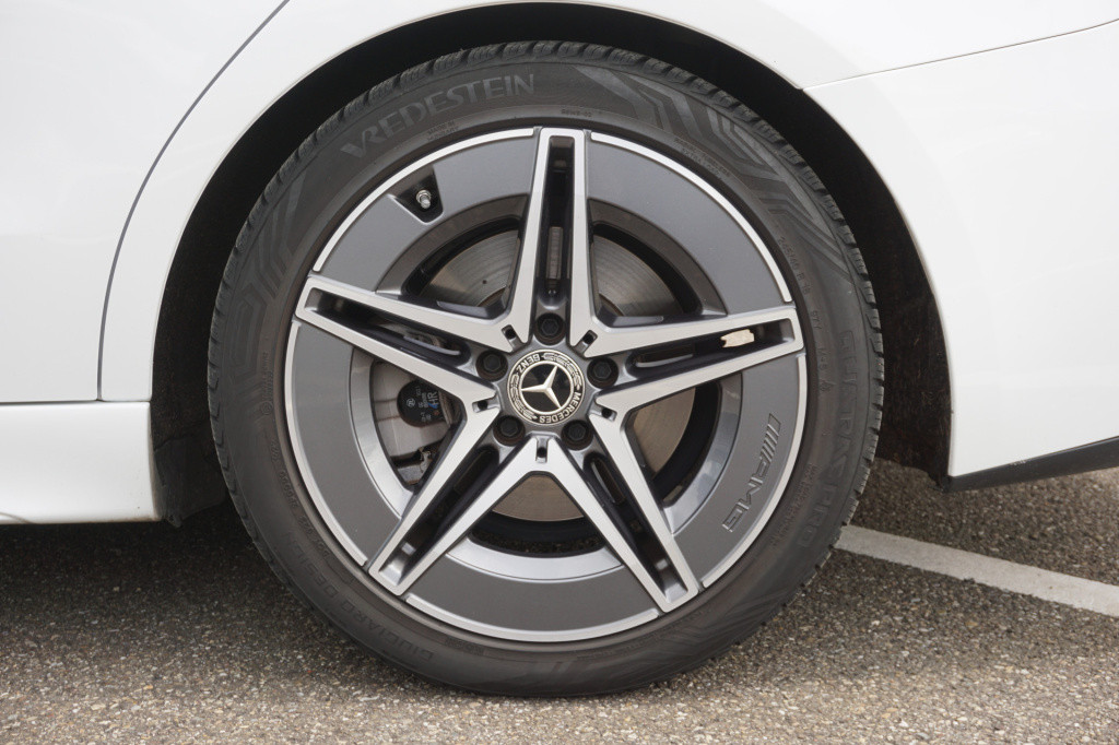 Mercedes-Benz C-Klasse 220 d estate amg | mbux l panoramadak l augmented re