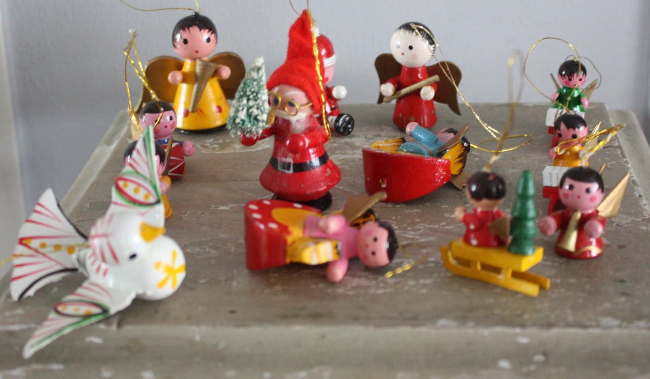 Set van 13 houten kersthangers vintage