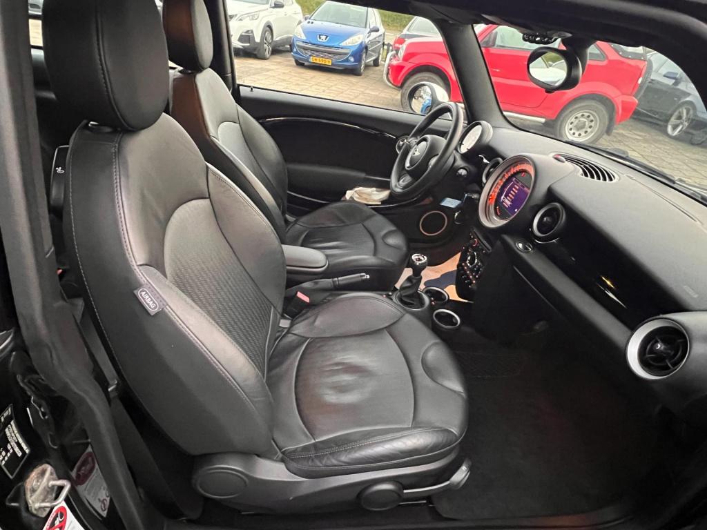 Mini Cooper mini 1.6 10 years ii, navigatie, leer, lm velgen enz...