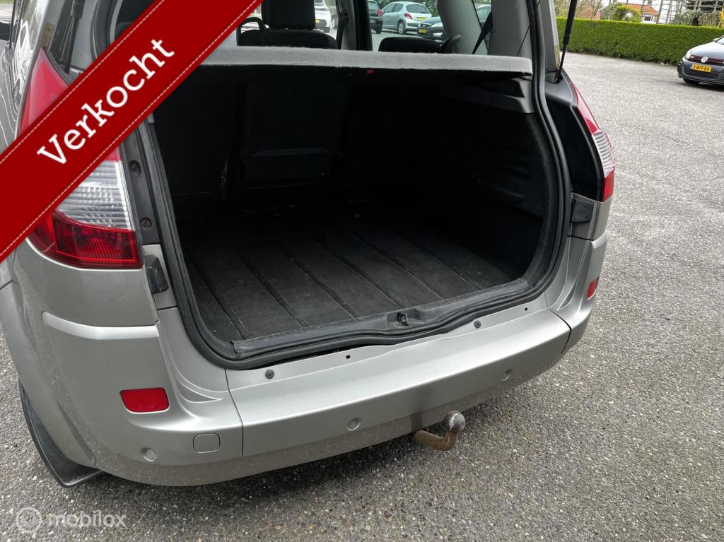 Renault Scenic 2.0-16v tech line