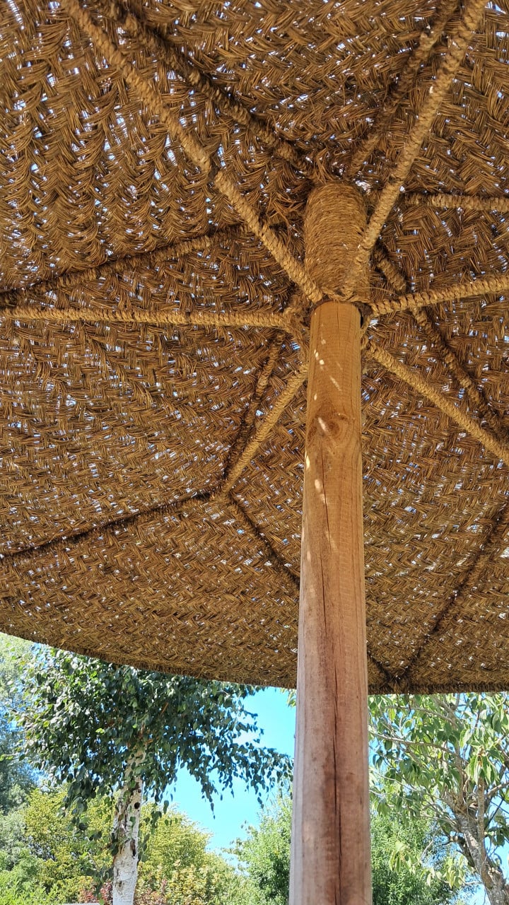 Vaste Parasol van natuurlijk materiaal