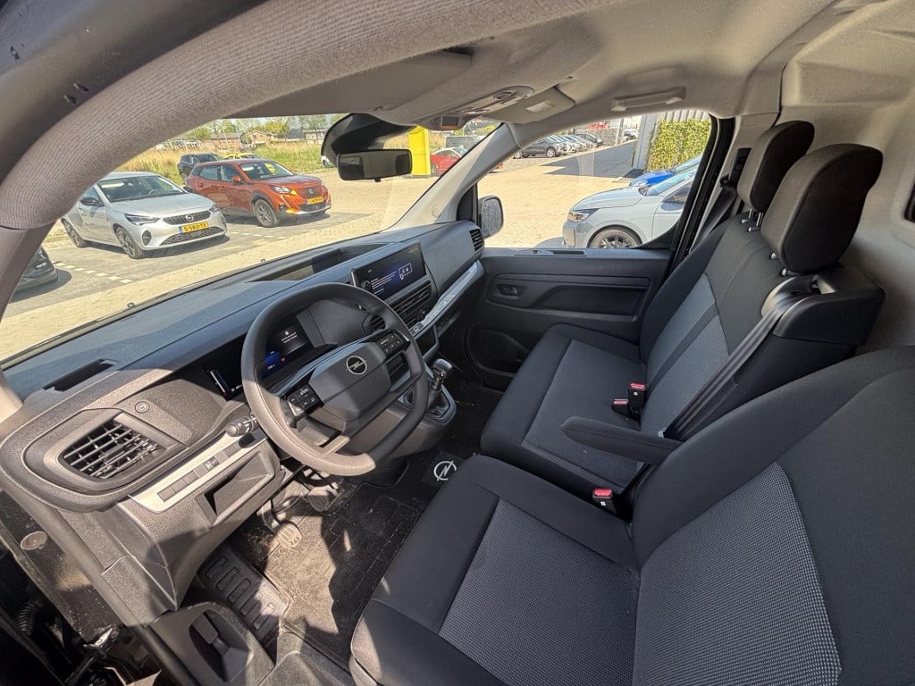 Opel Vivaro 2.0 diesel 145 l2 | navigatie | trekhaak | demo sale