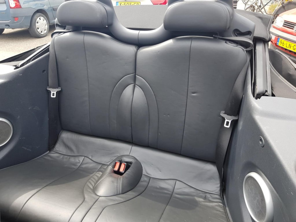Mini Cooper Cabrio mini 1.6 chili leer.