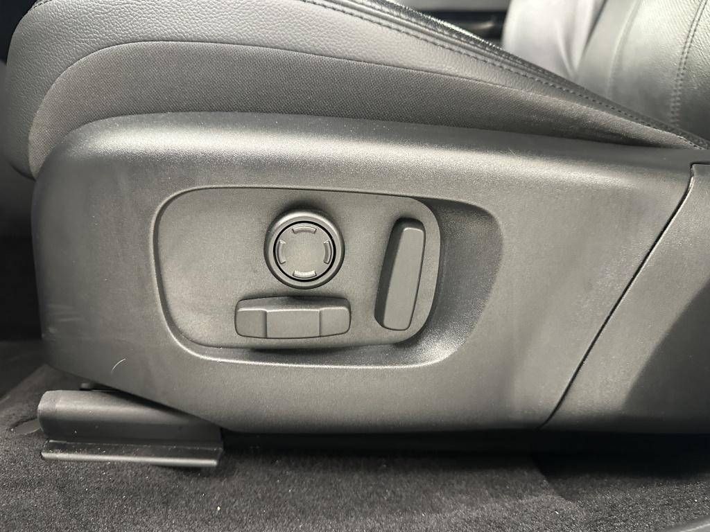 Land Rover Range Rover 1.5 p300e awd r-dynamic se | black line | meridian |