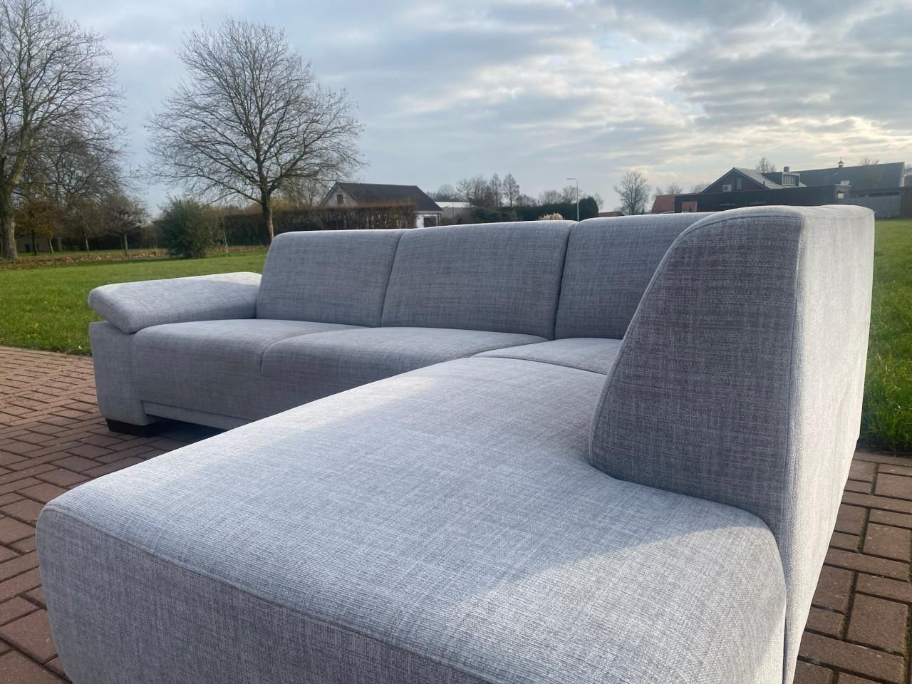 Mooie Grijze Stoffen Hoekbank- Moderne Lounge Zit-Gratis Levering