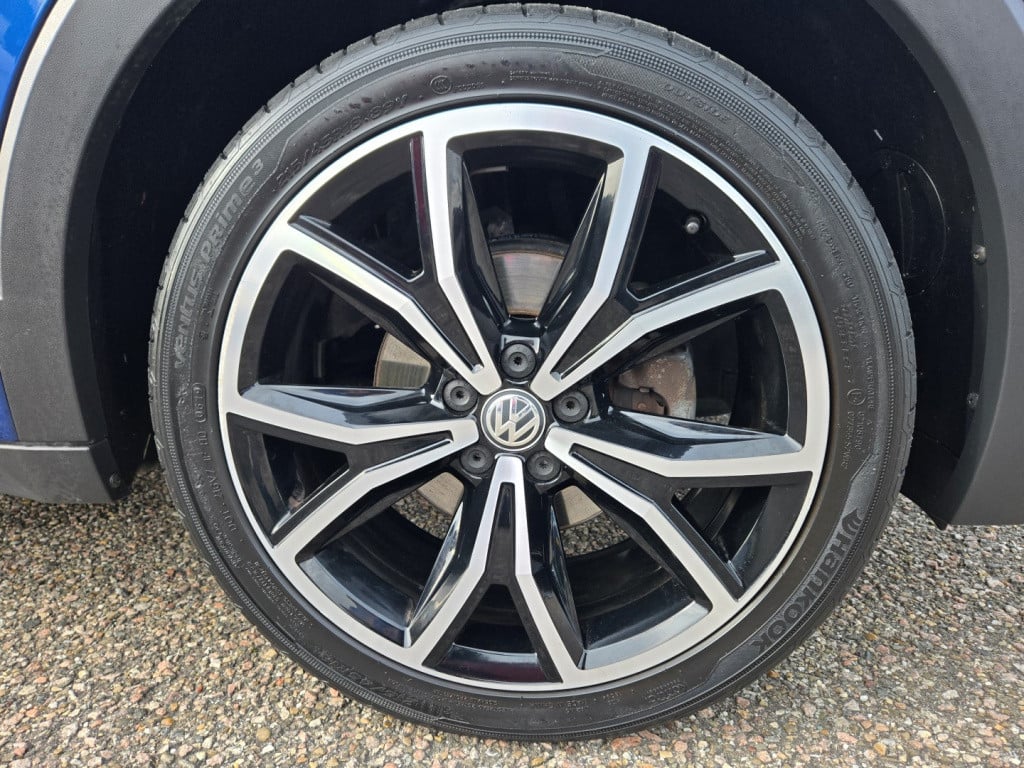 Volkswagen T-cross 1.0 tsi 115pk t-cross life r-design | trekhaak | camera