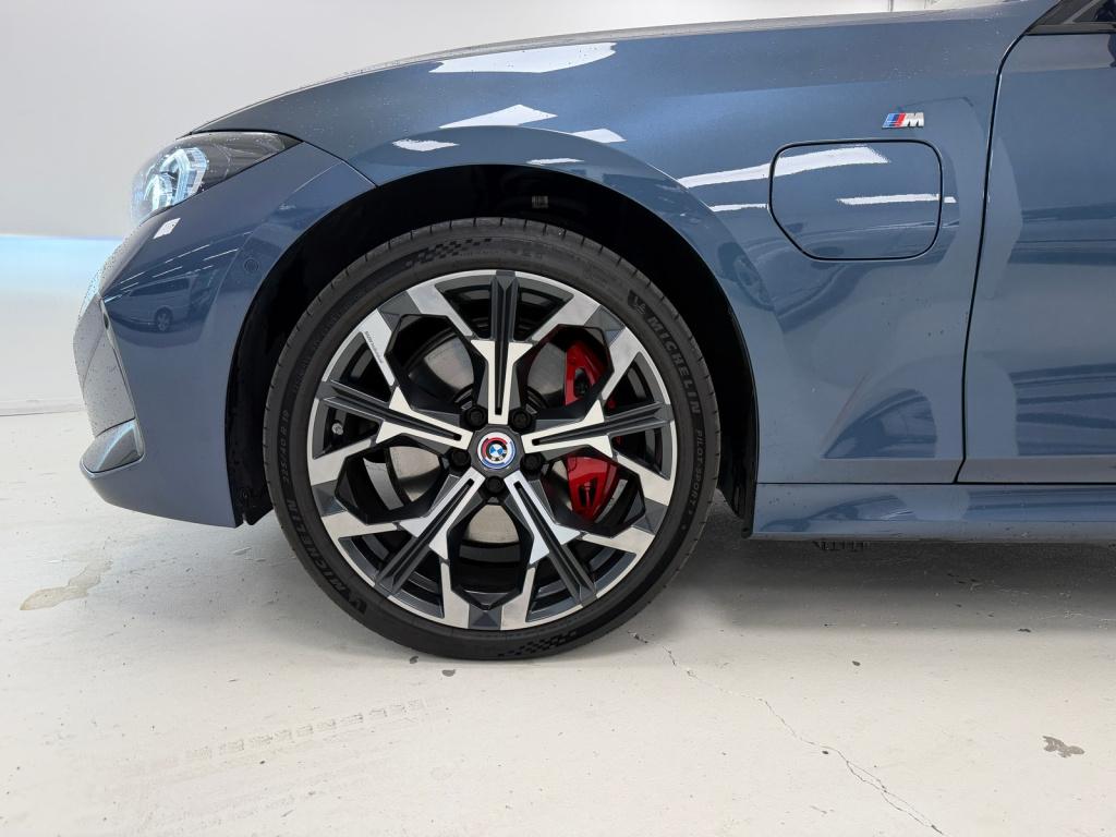 BMW 3-serie touring 330e xdrive m-sport pro | arctic race blue | sport pro 
