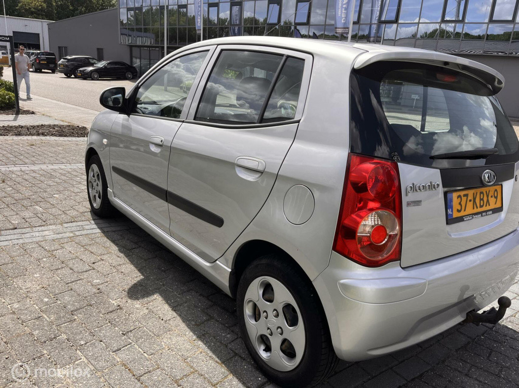 Kia Picanto 1.0 q airco trekhaak
