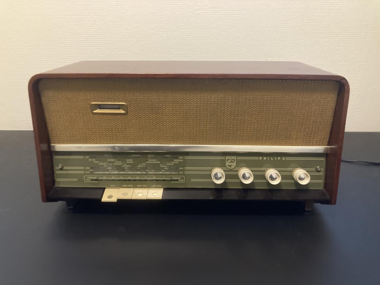 Mooie kleine Tafelradio Philips