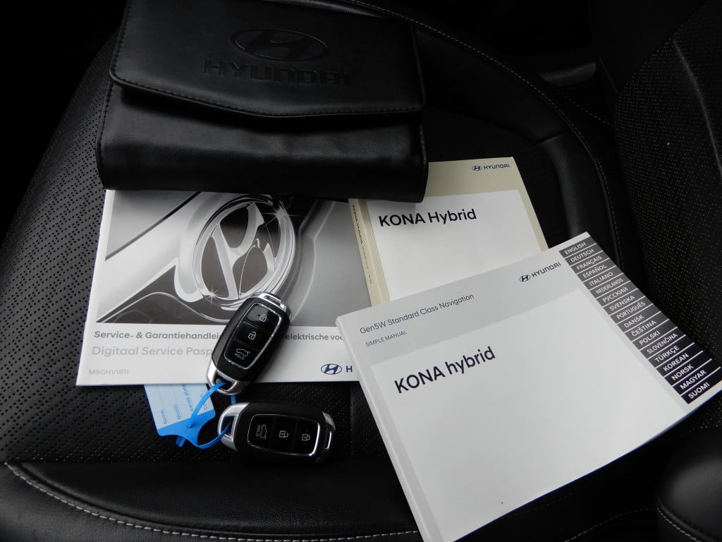 Hyundai Kona 1.6 gdi hev premium | 1e eig. | nl auto | trekhaak