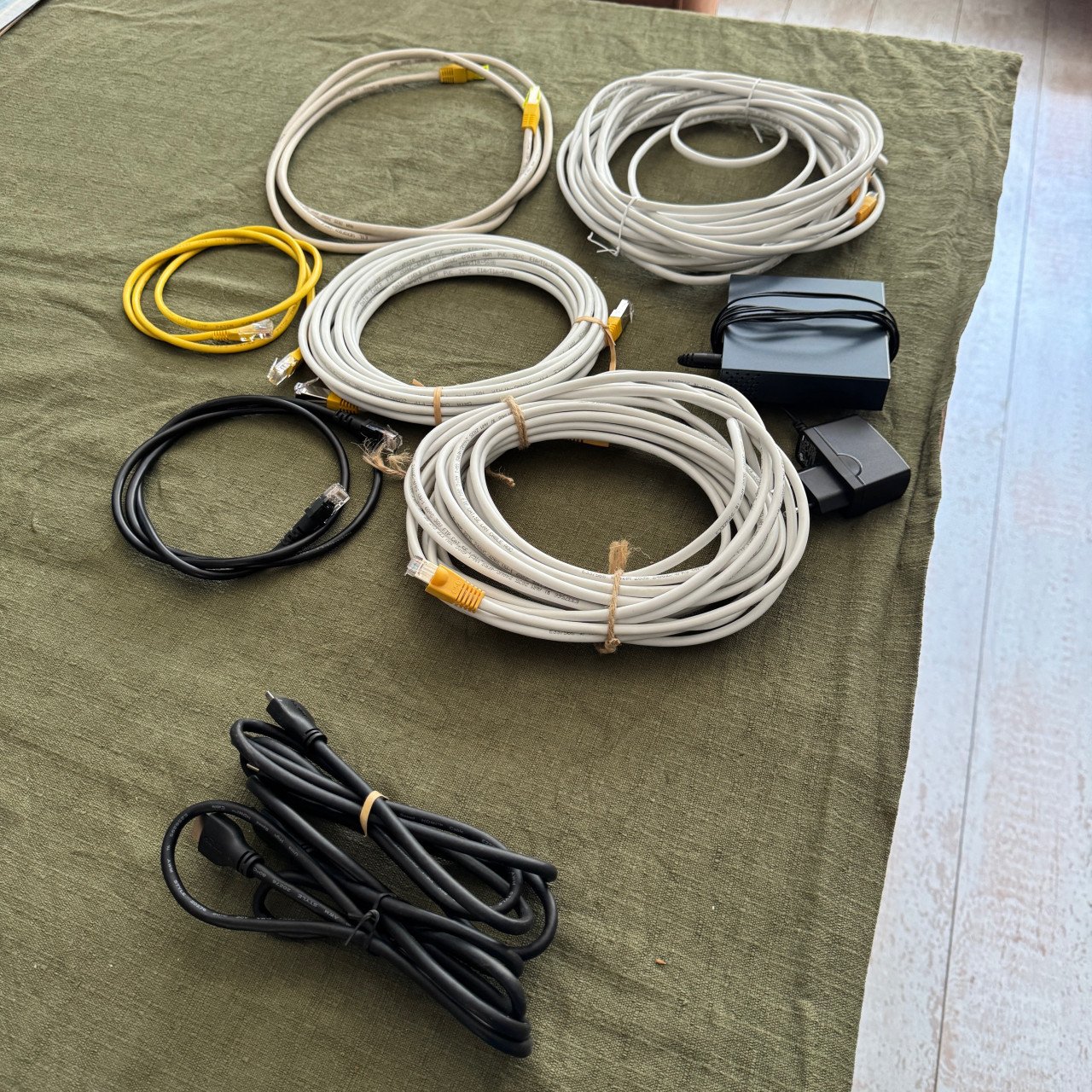 Ftp en HDMI kabels nieuw