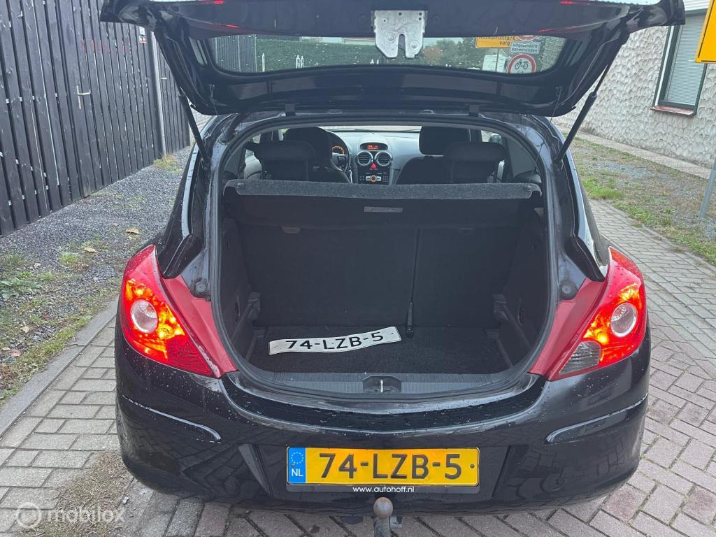 Opel Corsa 1.4-16v '111' edition