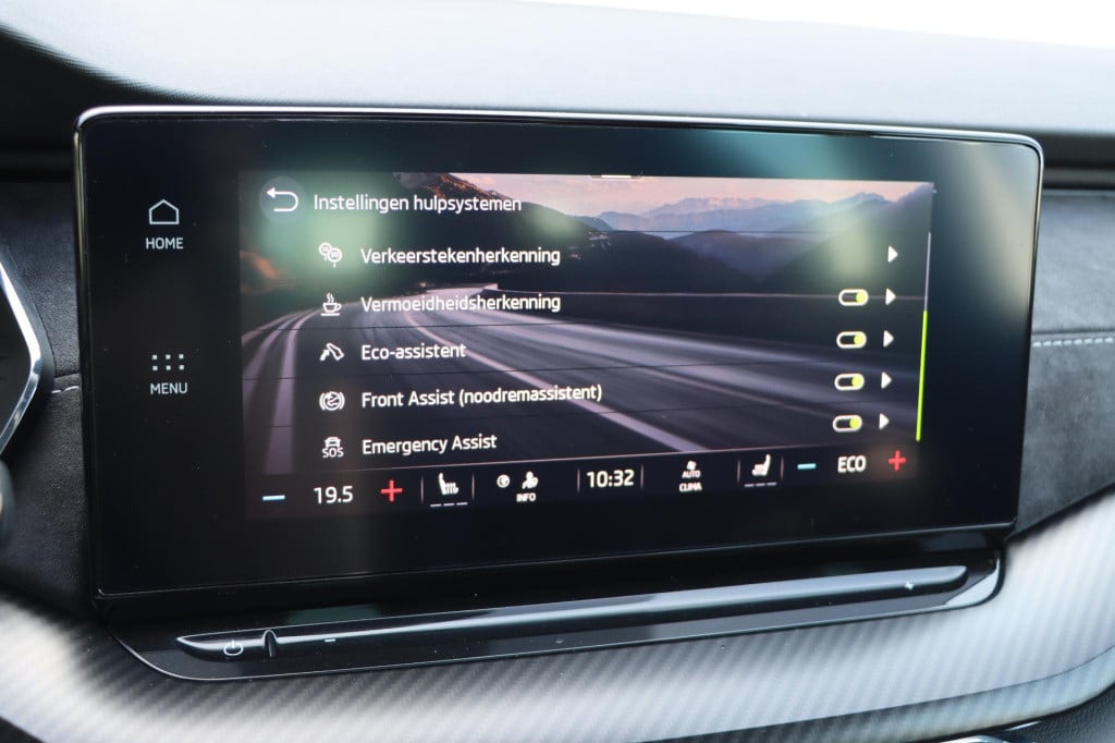 Skoda Octavia combi 1.4 tsi iv rs 245pk dsg6