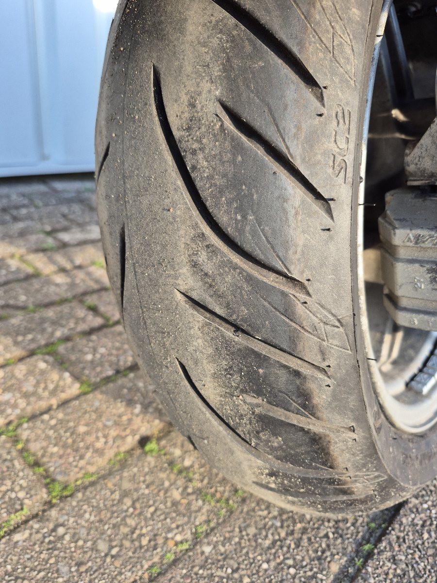 Suzuki Burgman 650 Executive uit 2007