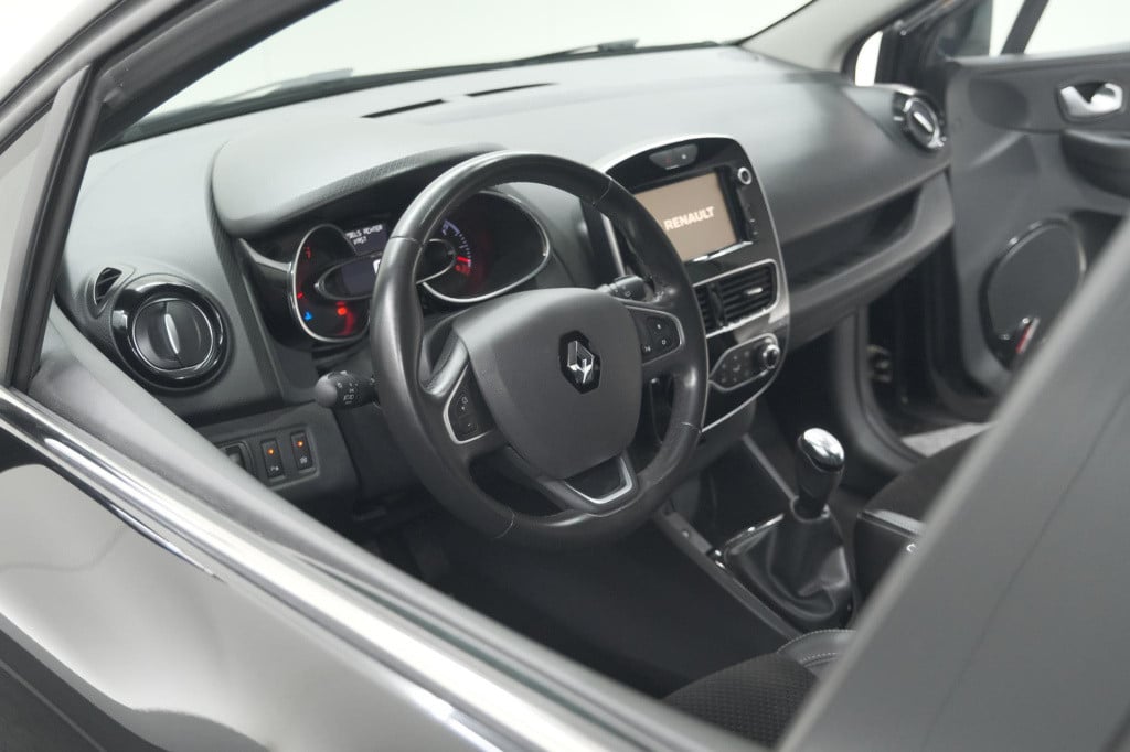 Renault Clio tce 90 intens | camera | navigatie | allseason banden | parkee