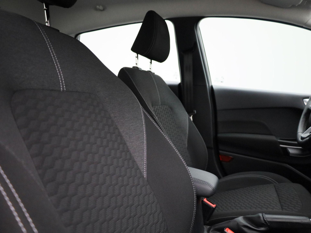 Ford Fiesta 1.0 ecoboost hybrid titanium