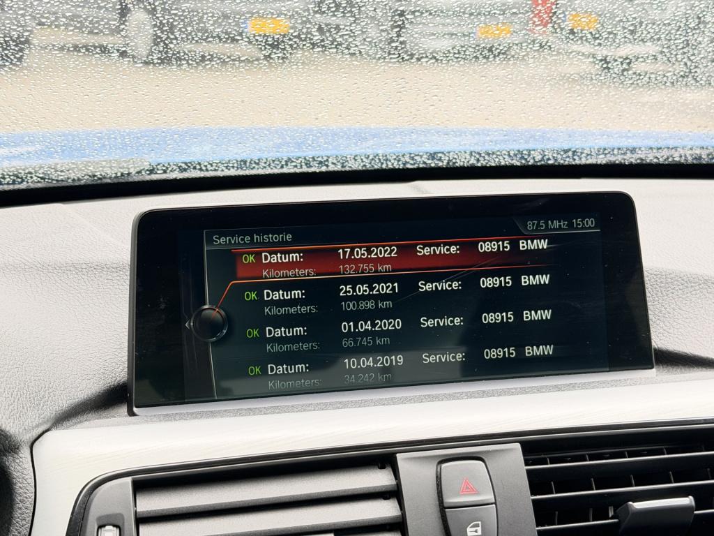 BMW 3-serie 320i m-sport | cruise | stoelverwarming | navi | leder | led |