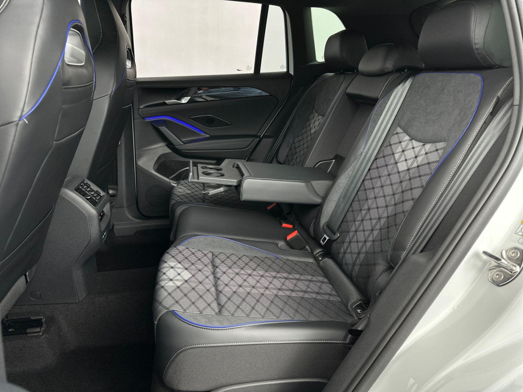 Volkswagen Tiguan r-line-edition 1.5 ehybrid 150 kw / 204 pk suv 6 v