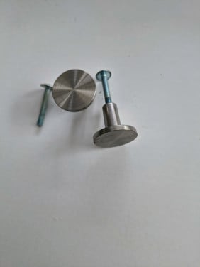 Knoppen voor laden en deurtjes