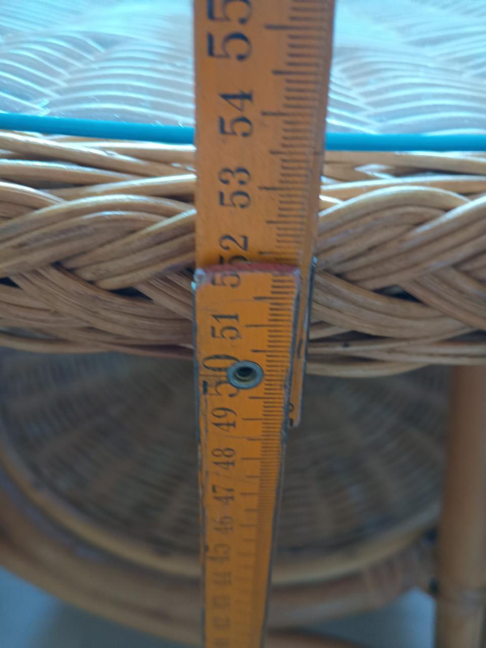 Te koop: set van 2 stoeltjes met tafel