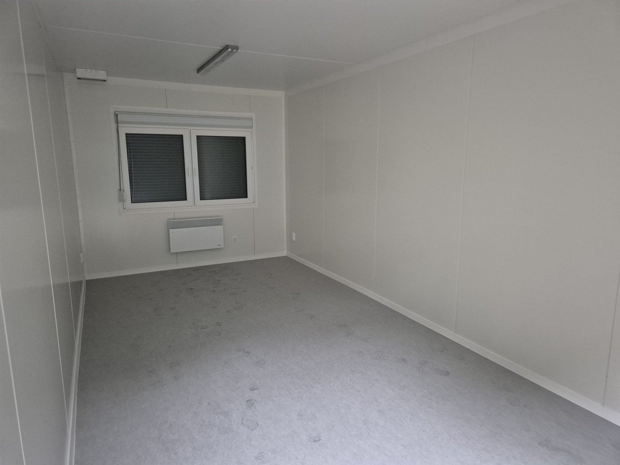6x3m kantoorunit / woonunit / schaftkeet / bouwkeet nieuw!