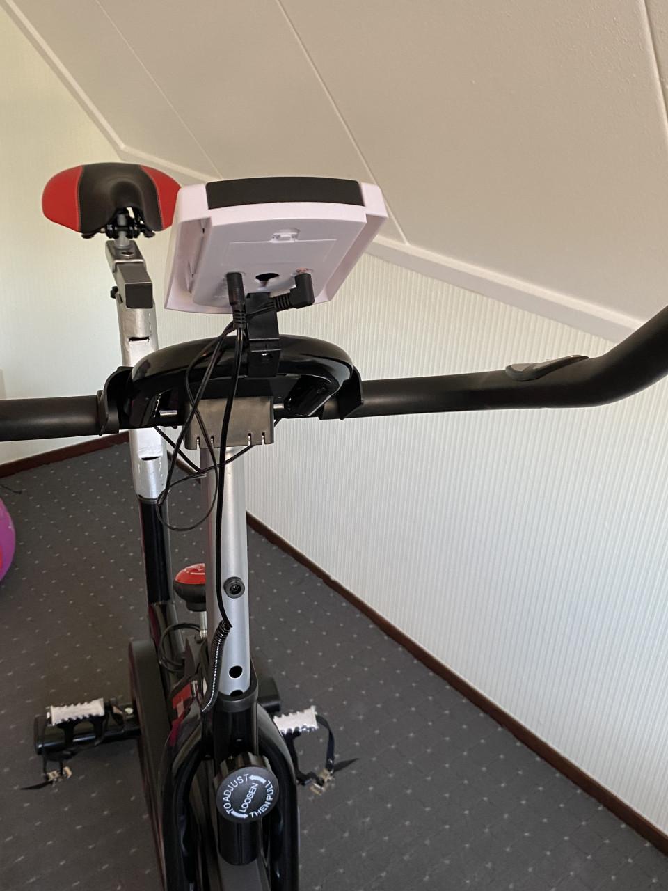 Home trainer bijna nieuw voor langere mensen