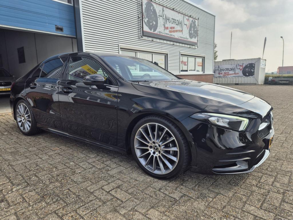 Mercedes-Benz A-Klasse 200 business solution amg