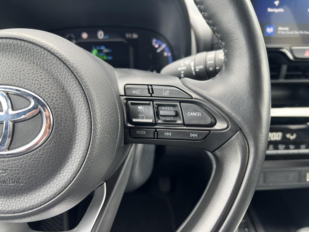 Toyota Yaris Cross 1.5 hybrid dynamic | all-seasonbanden | comfort pack